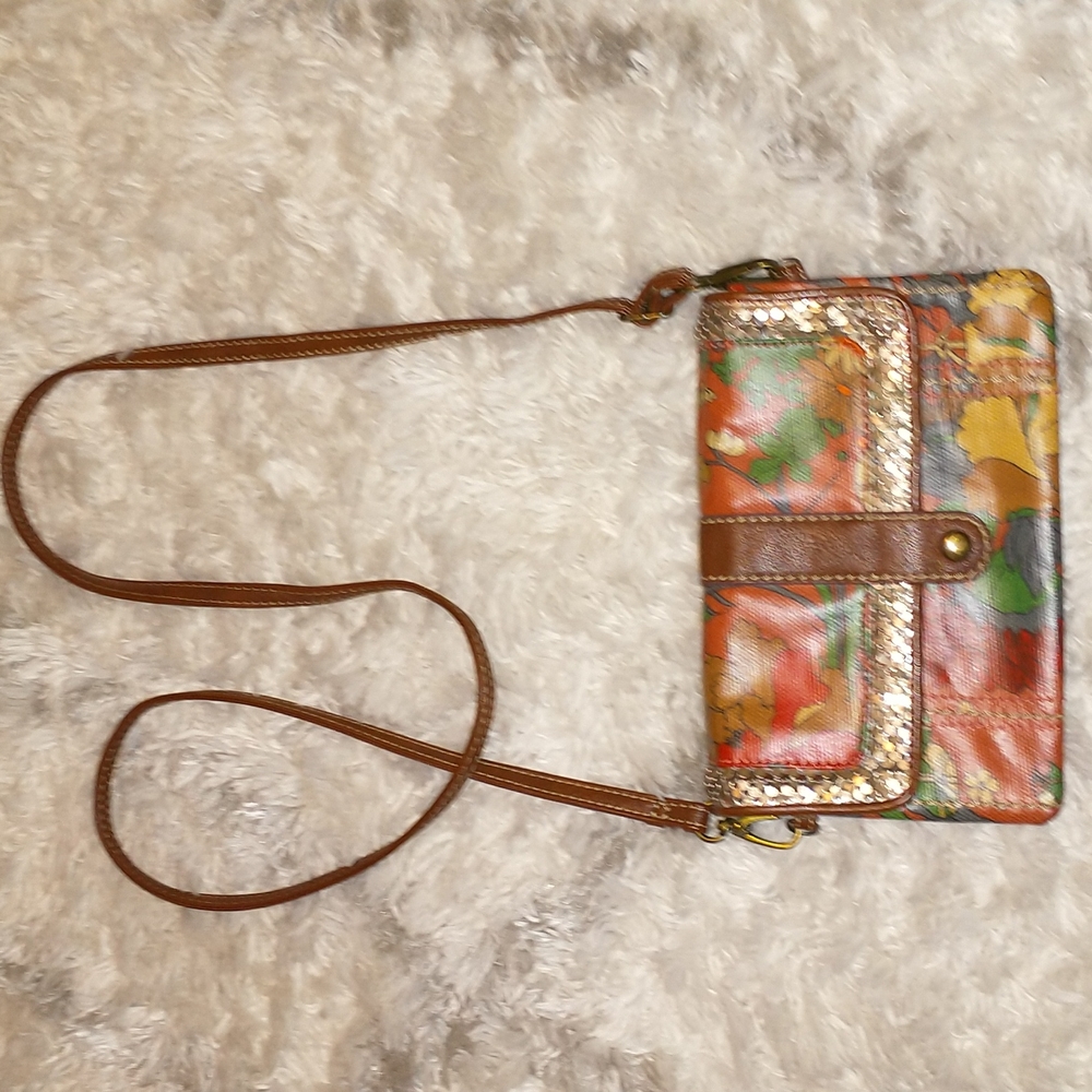 Sakroots peace clutch style crossbody bag bohemian botanical